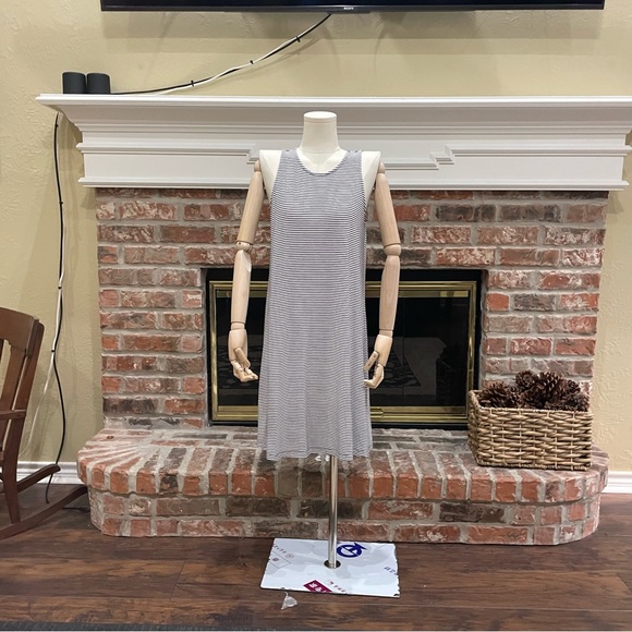 Old Navy black and white pinstriped midi dress / S / NWOT - Picture 6 of 11